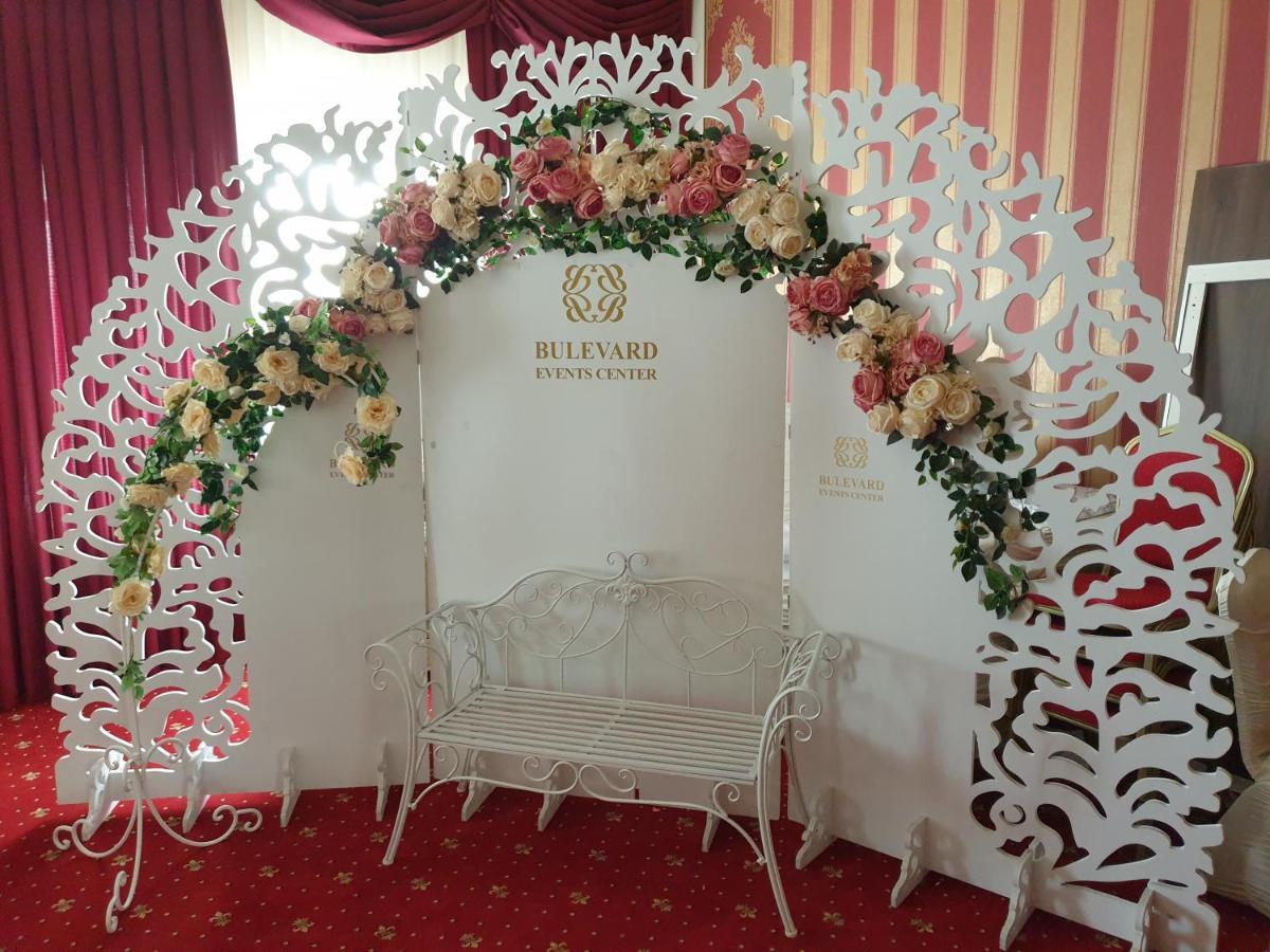 Hotel Bulevard ฟาการาช ภายนอก รูปภาพ