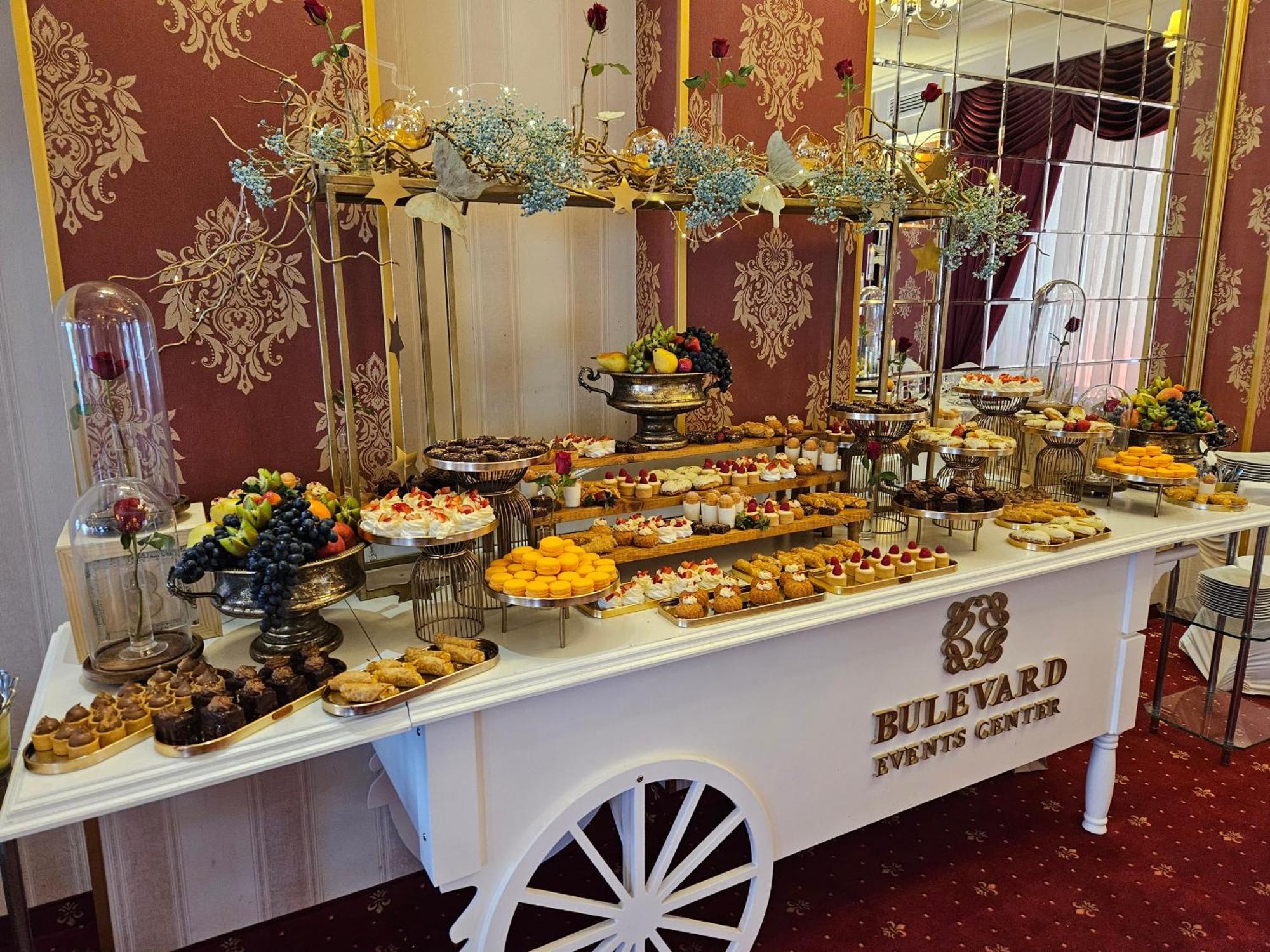 Hotel Bulevard ฟาการาช ภายนอก รูปภาพ